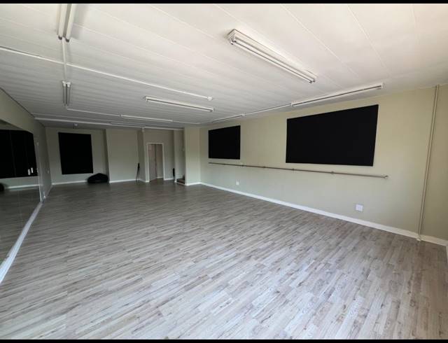 369M² OFFICE TO LET IN STRIJDOMPARK